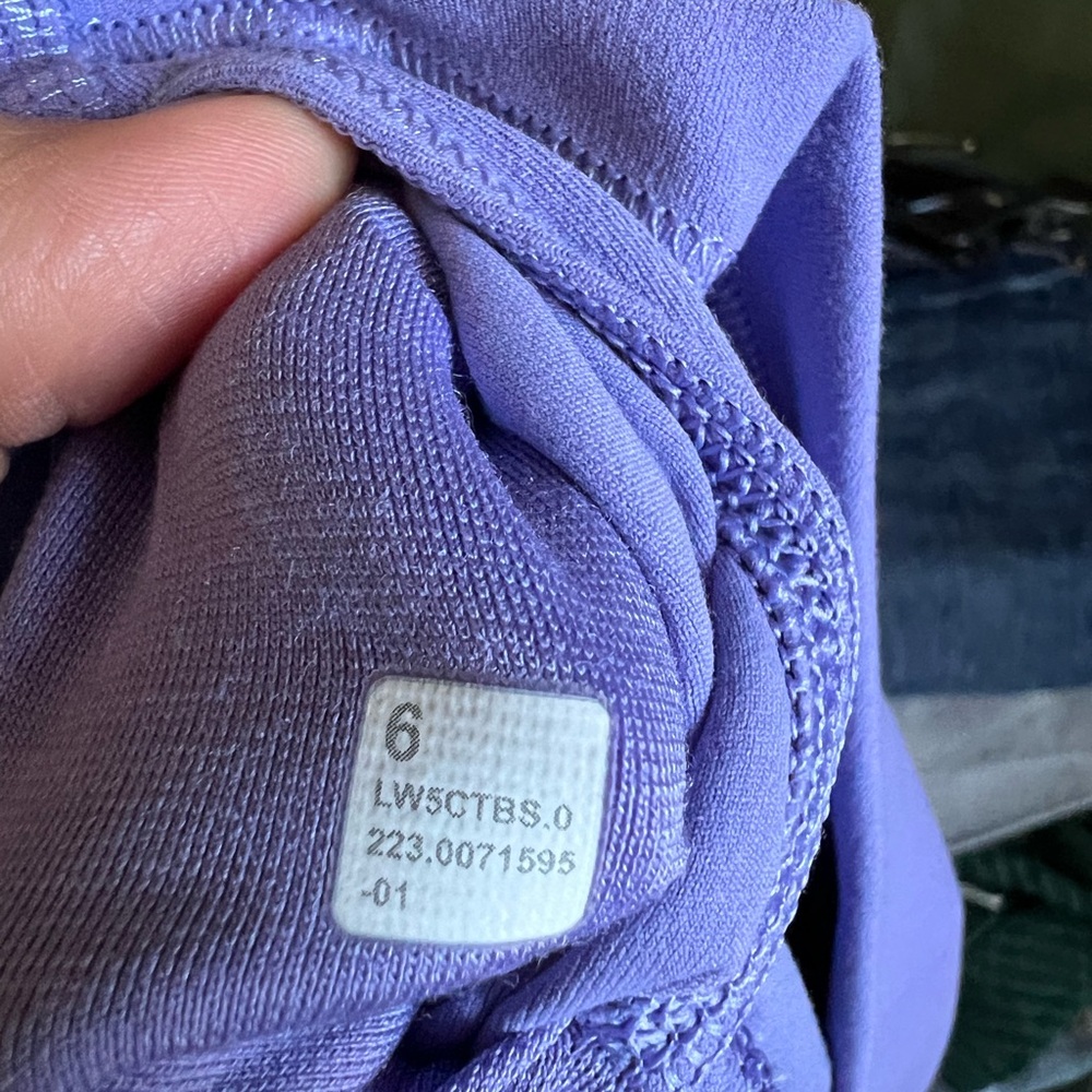Lululemon Purple Align Legging - Picture 8 of 8
